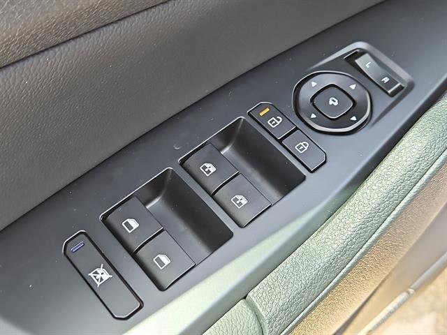 2026 Kia Sportage SX - Photo 29