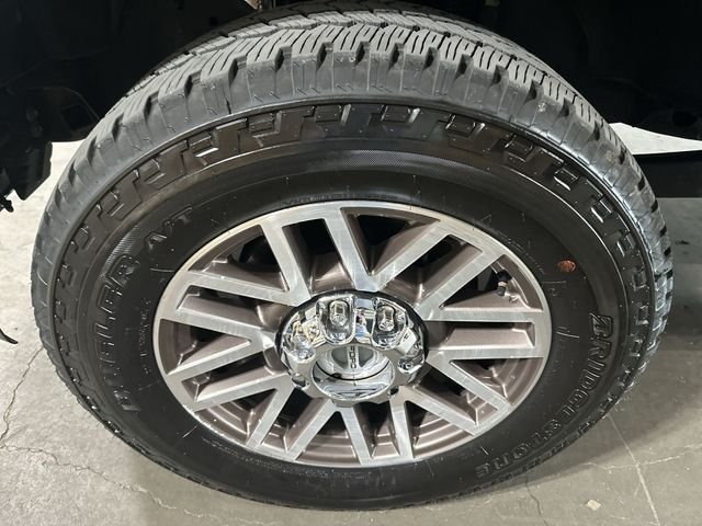 Used 2019  Ford King Ranch image 23
