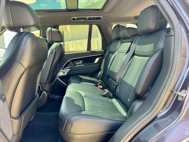 New 2025 Amethyst Grey Purple in Gloss finish Land Rover SE image 14