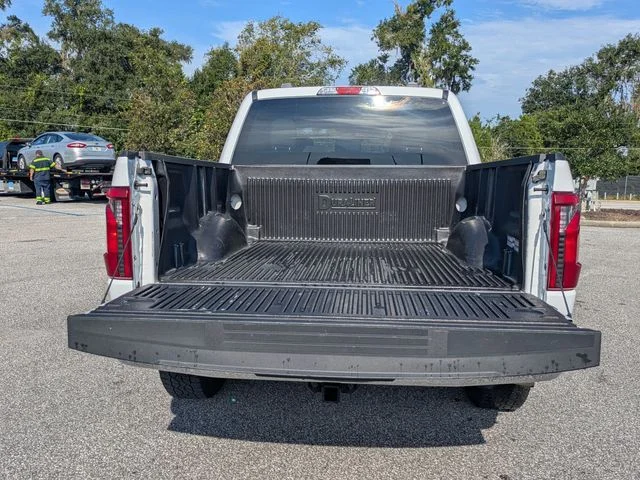 Certified Used 2025 Oxford White Ford XLT image 13