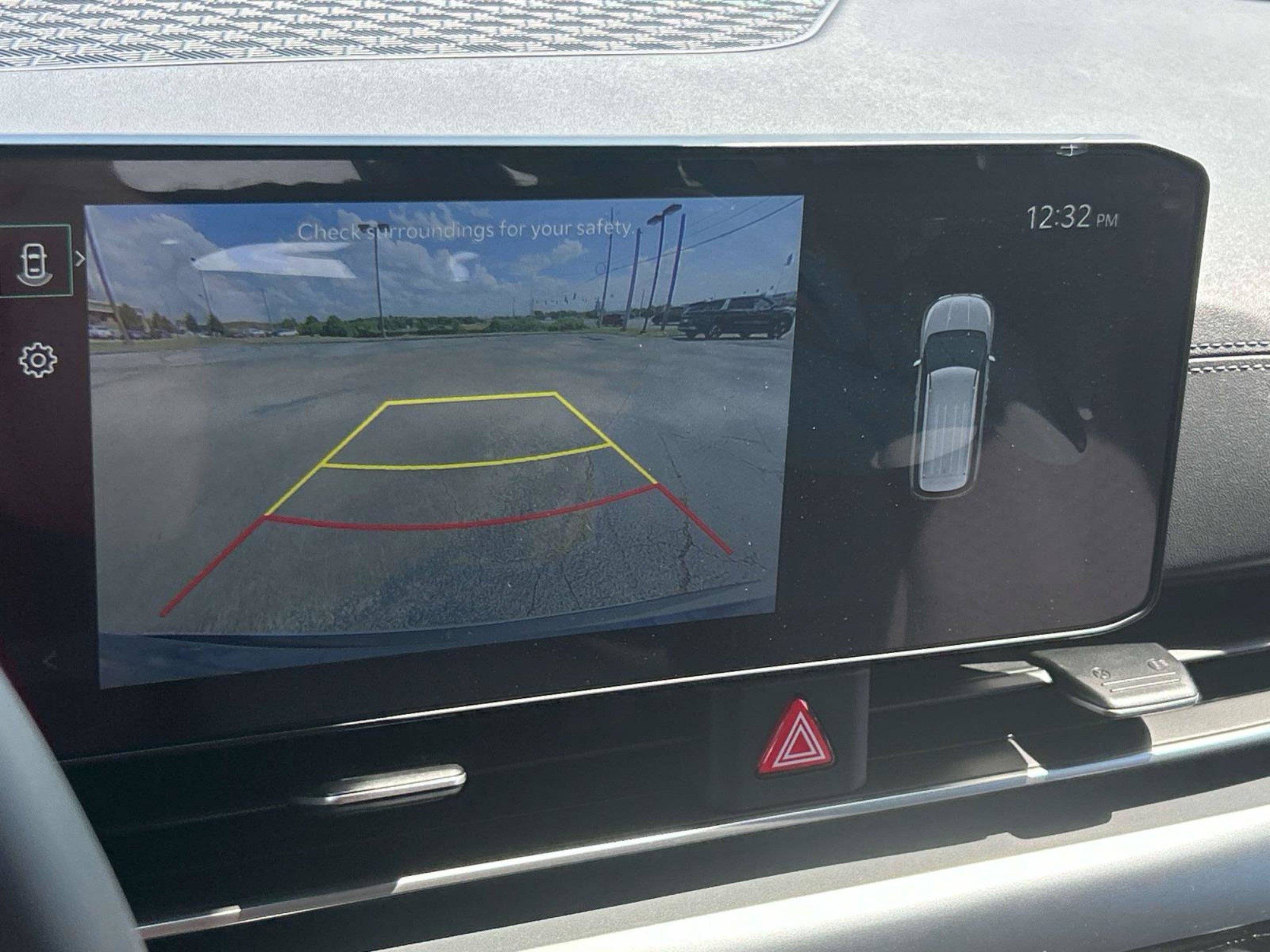 New 2027 Ceramic Silver Kia LX image 24