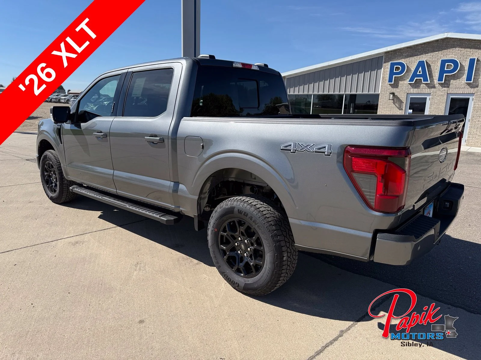 New 2026 Gray Metallic Ford XLT image 4