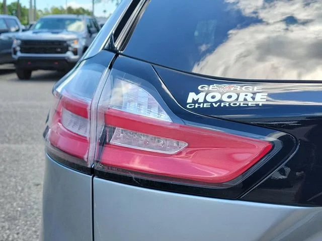 2023 Ford Edge SE - Photo 9