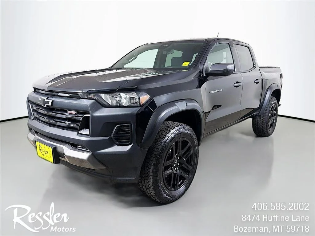 2025 Chevrolet Colorado 4WD Trail Boss Crew Cab Short Box's photo
