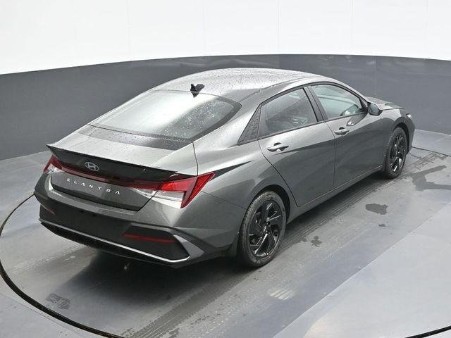 New 2026 Gray Hyundai SEL Sport Plus image 17