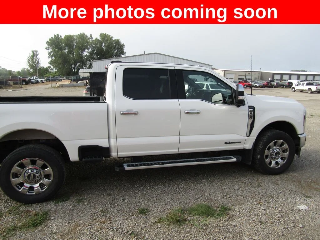 Used 2025 White Ford Lariat image 6