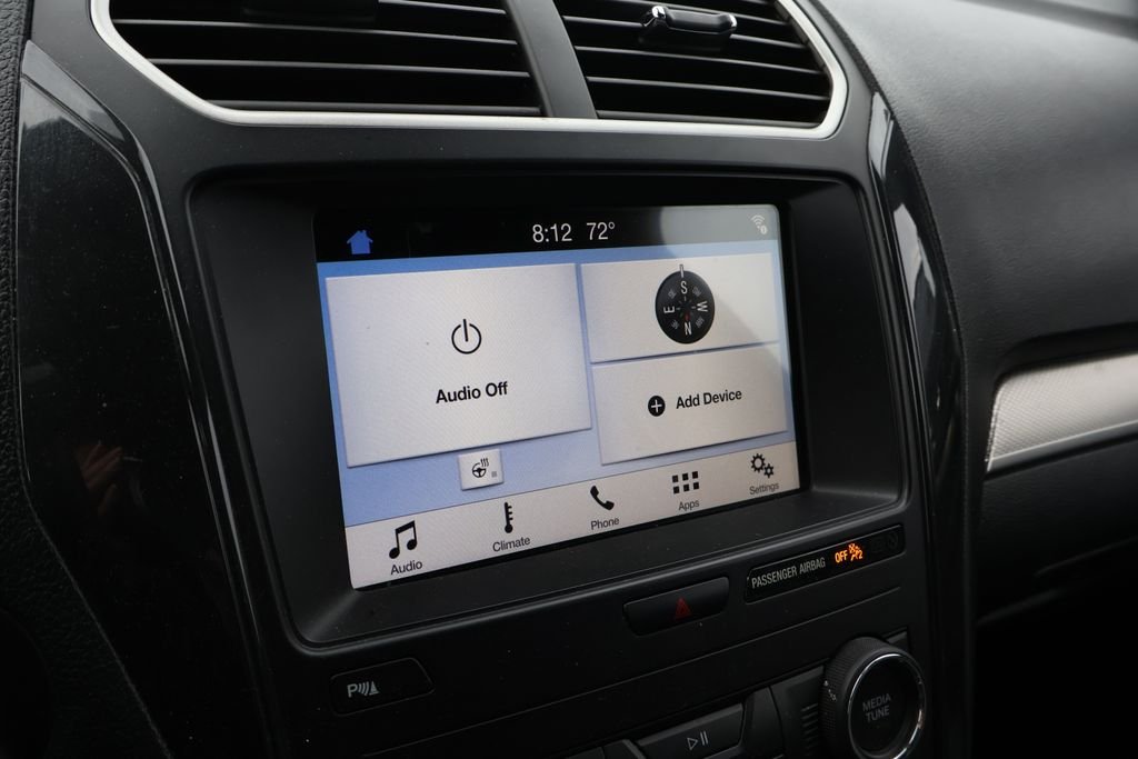 Used 2018 Shadow Black Ford XLT image 22