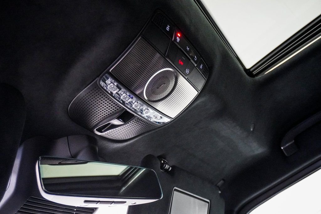 Used 2022 White Mercedes-Benz G 63 AMG® image 27