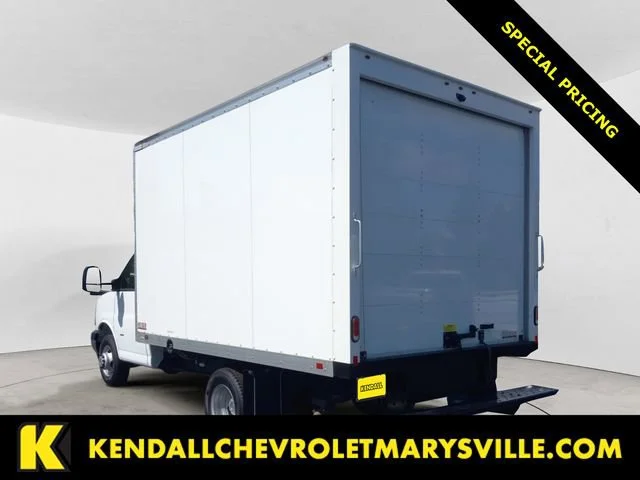 New 2024 Summit White Chevrolet 1WT image 3