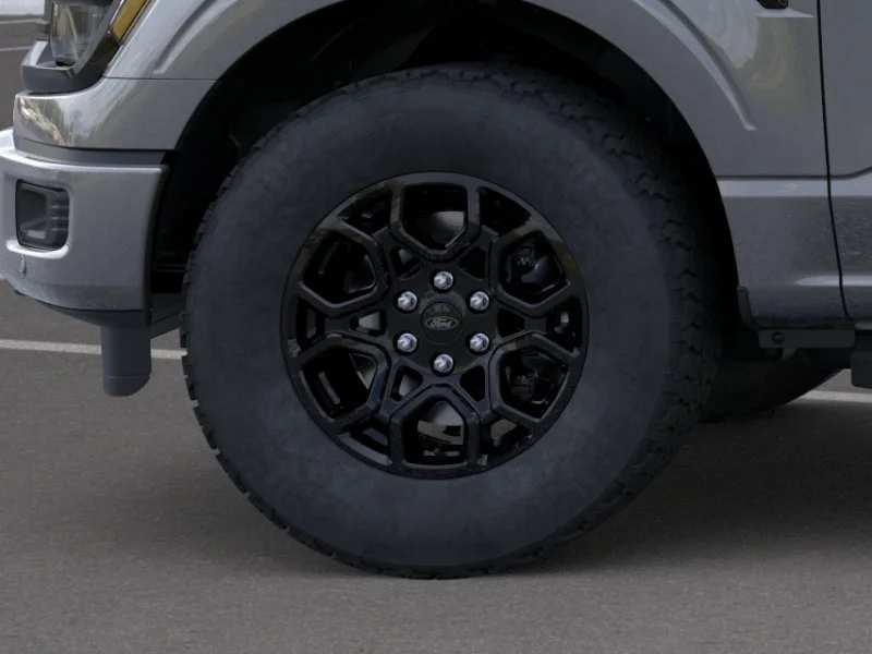 New 2026 Carbonized Gray Metallic Ford XLT image 41