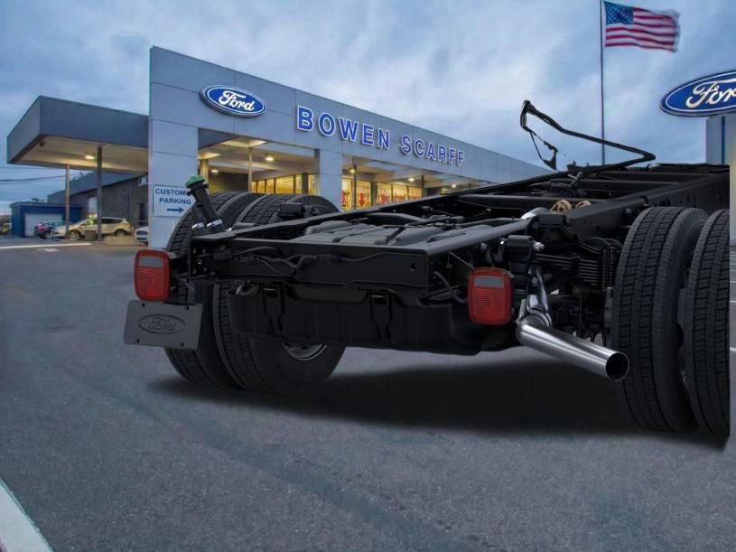 New 2026 Oxford White Ford XL image 21