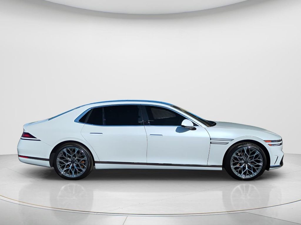 New 2026 White Genesis 3.5T E-SC MHEV image 4