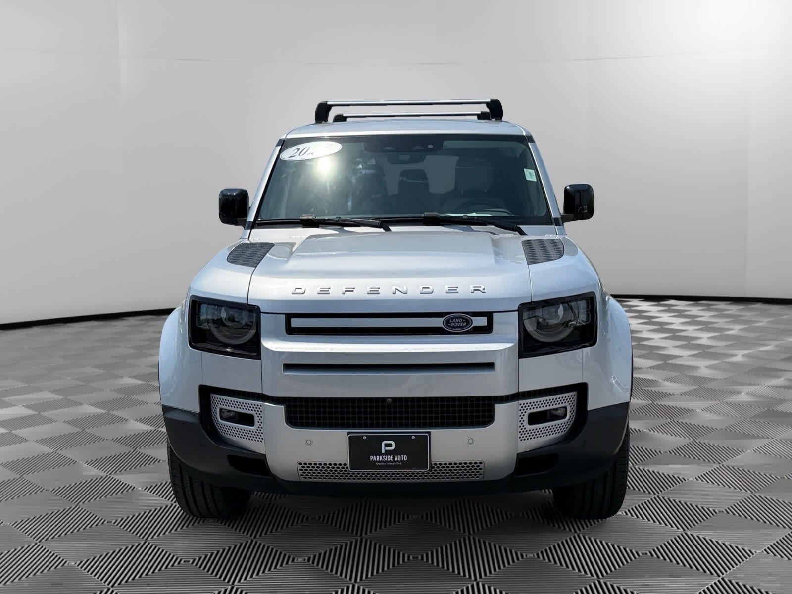 Used 2024 Hakuba Silver Metallic Land Rover S image 8