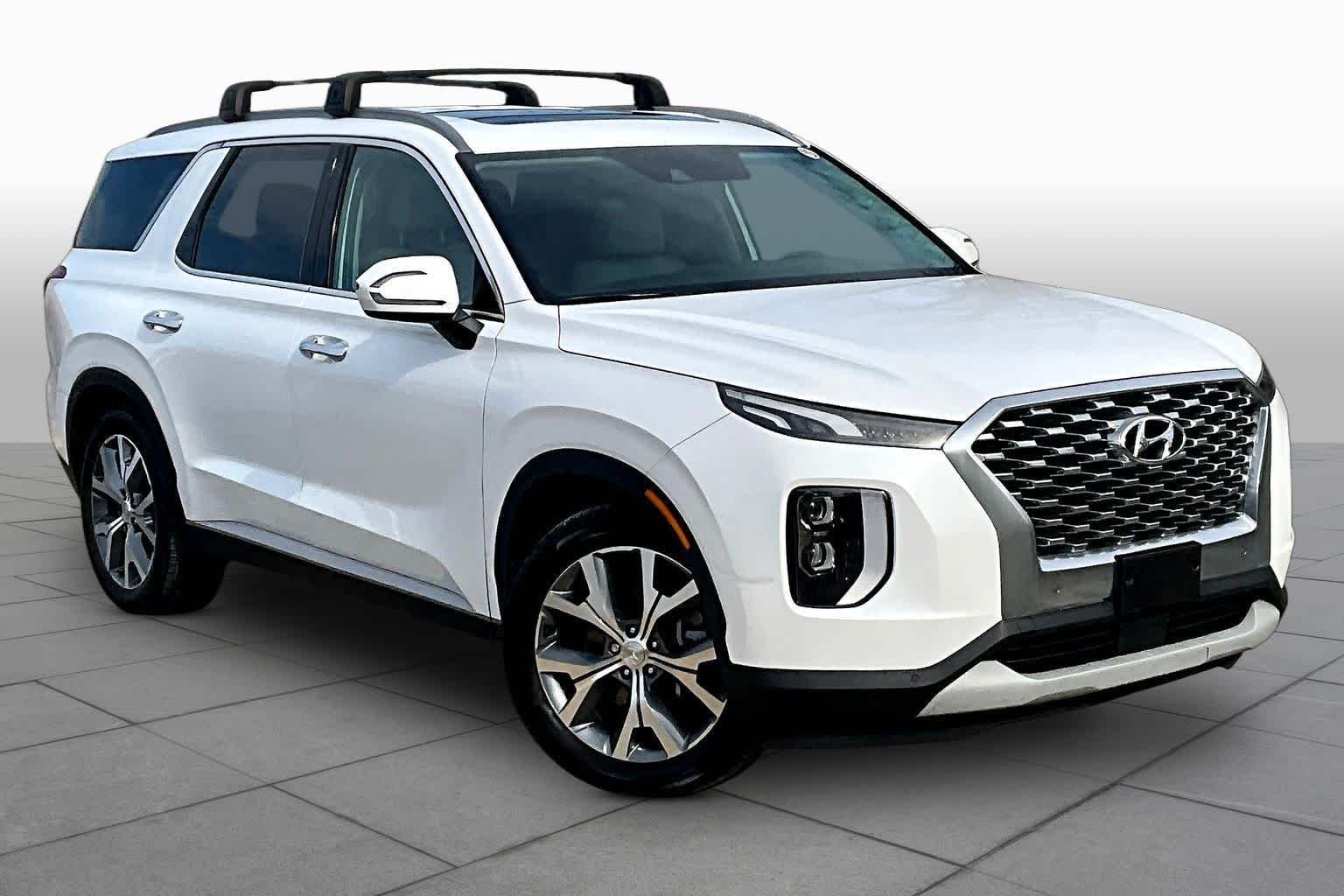 Used 2020 Hyper White Hyundai SEL image 3