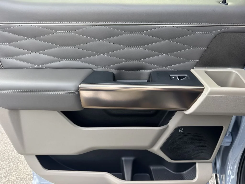 New 2026 Gray Ford Platinum image 21