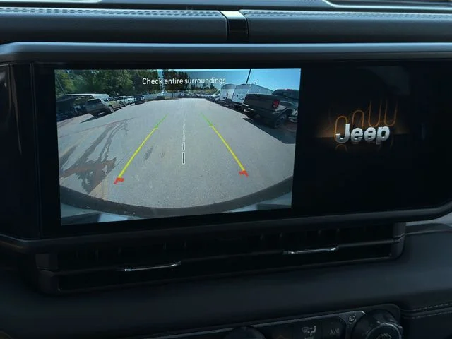 Used 2025 Red Jeep Sahara image 24