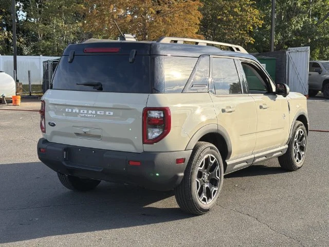 Used 2025 Beige Ford Outer Banks image 12