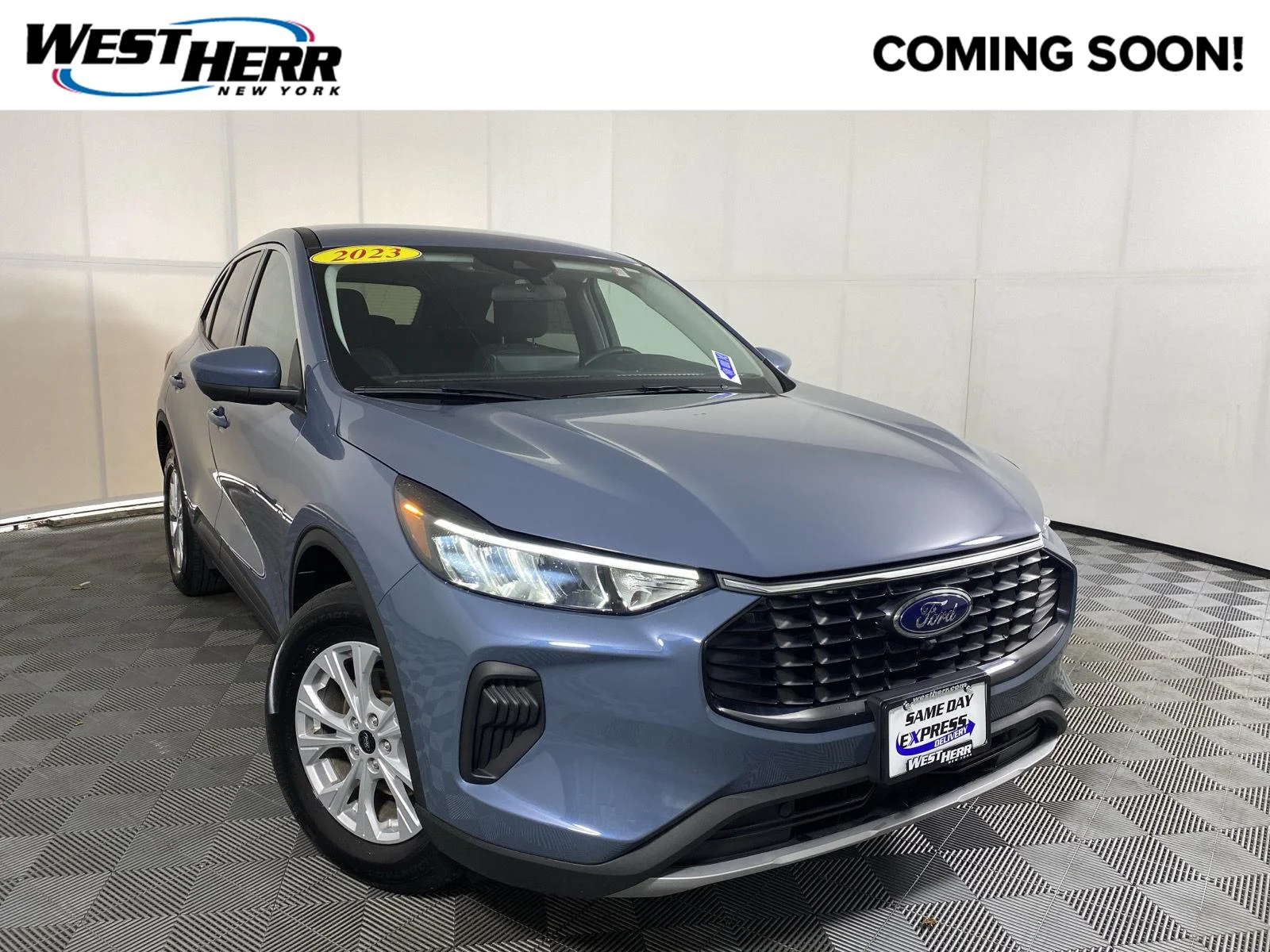 Used 2023 Vapor Blue Ford Active image 1