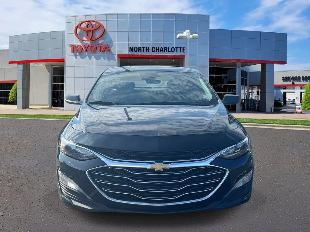 Used 2024 Black Chevrolet LT image 3