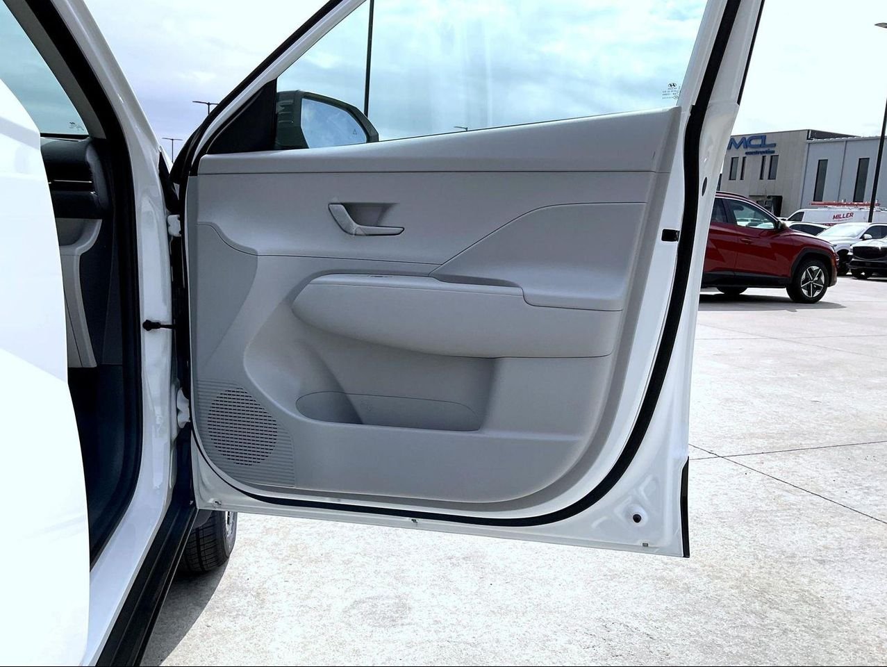New 2026 White Hyundai SEL Sport image 17