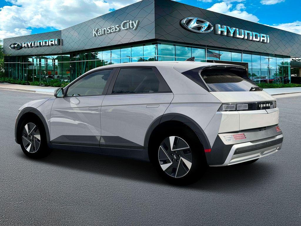 New 2026 Cyber Gray Hyundai SE image 4
