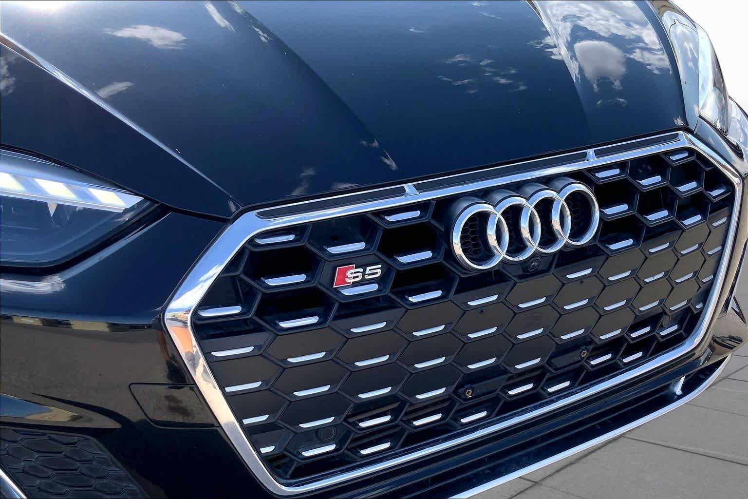 Used 2024 Mythos Black Metallic Audi Premium Plus image 29