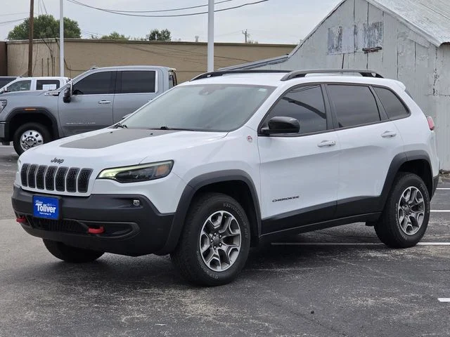Used 2022 Bright White Clearcoat Jeep Trailhawk image 4