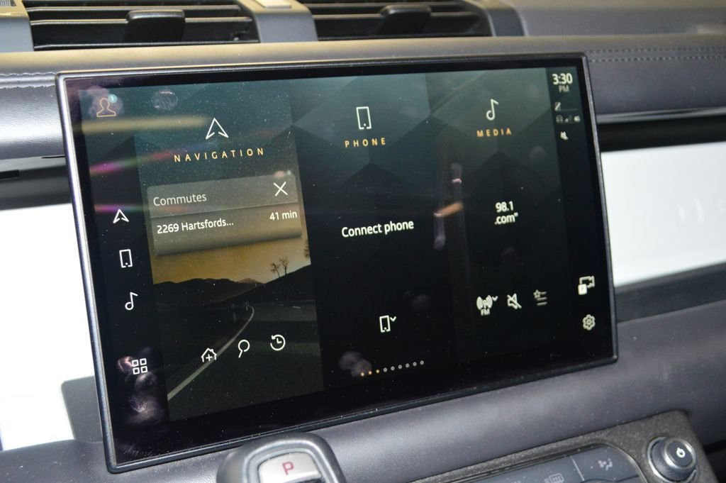 Used 2022 Gray Land Rover XS Edition image 25