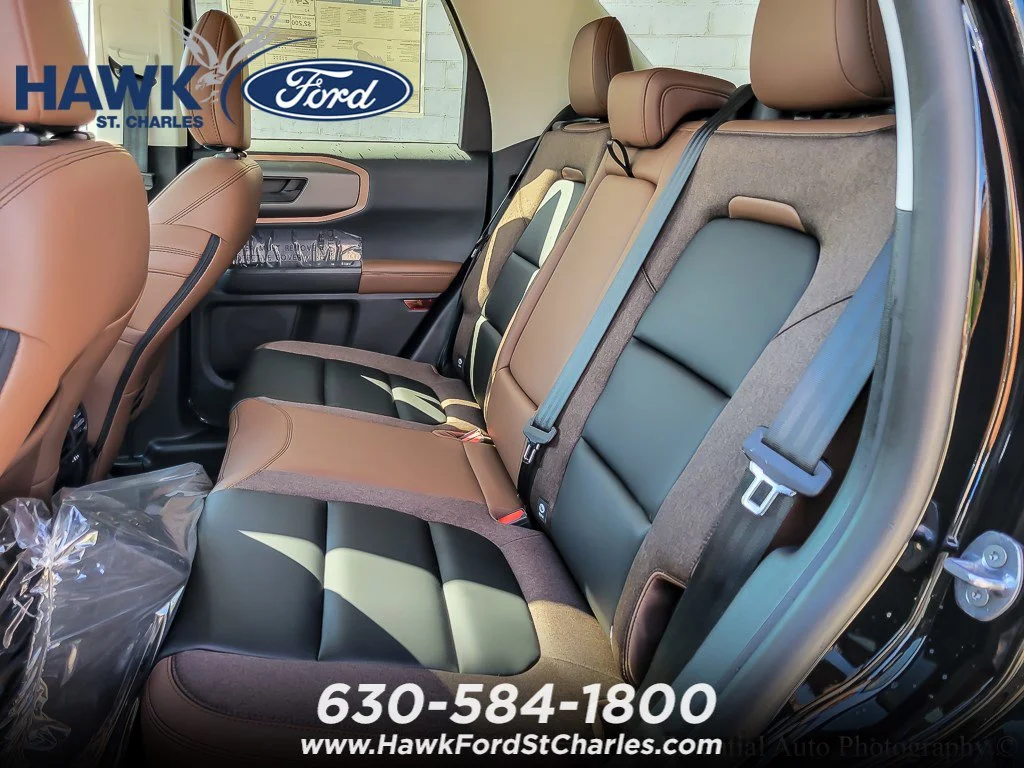New 2025 Shadow Black Ford Outer Banks® image 9