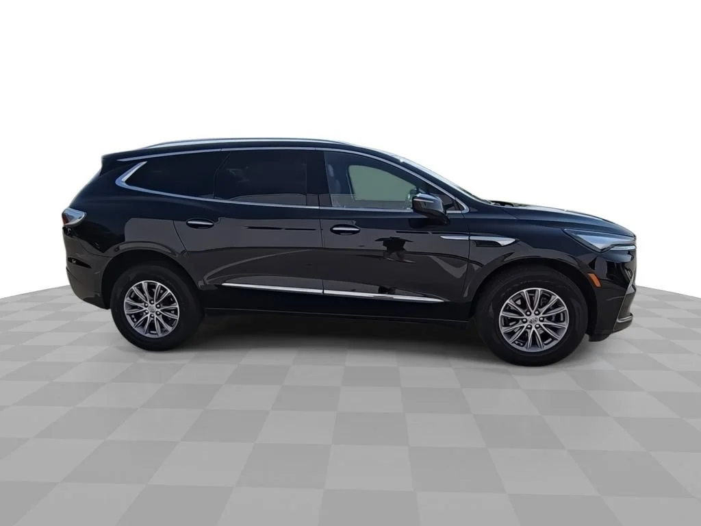 Used 2024 Ebony Twilight Metallic Buick Essence image 9