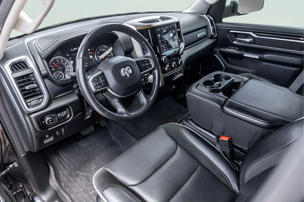 Used 2022 Black Ram Laramie image 12