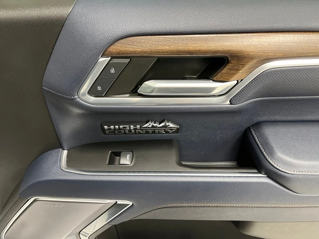 Used 2022 Beige Chevrolet High Country image 56