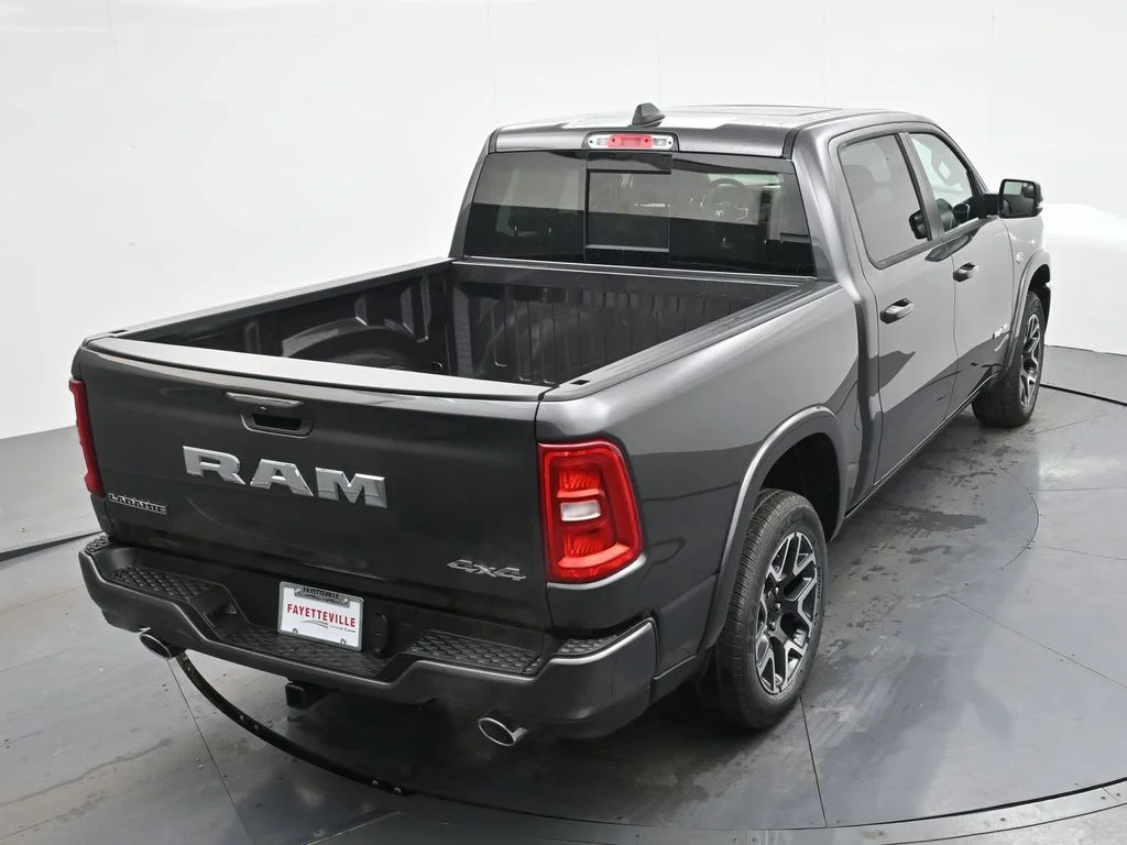 New 2026 Granite Crystal Metallic Clear-Coat Exterior Paint RAM Laramie image 26