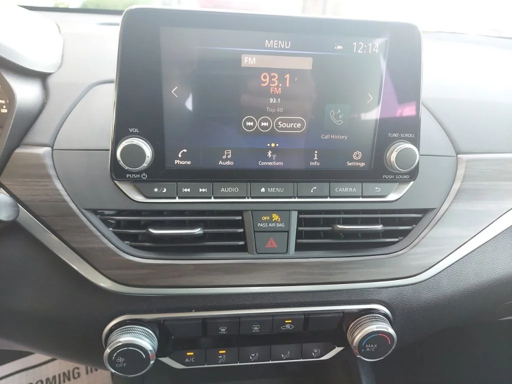 2025 Nissan Altima SV - Photo 21