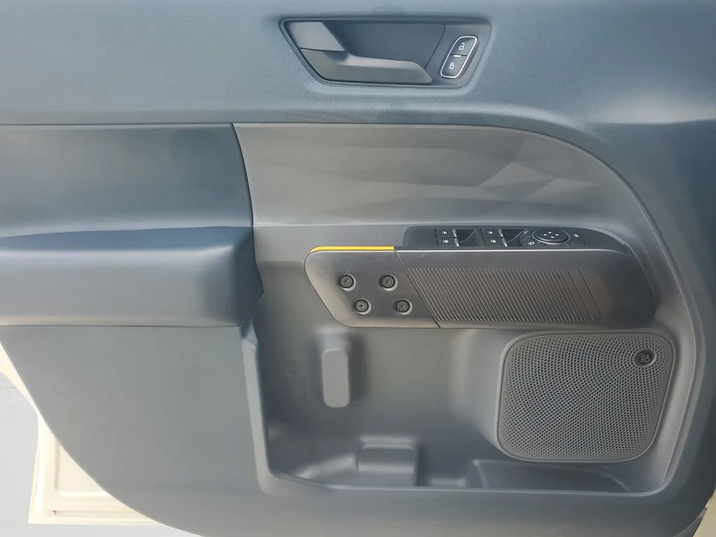 Used 2025 Beige Ford Tremor image 19