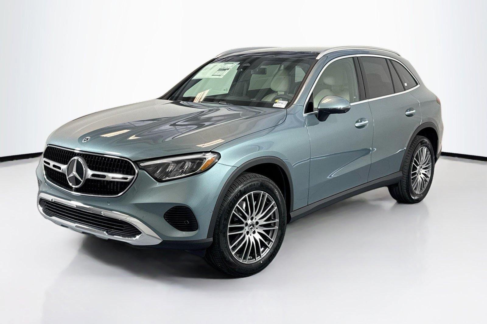 New 2026 Verde Silver Metallic Mercedes-Benz GLC 300 image 1