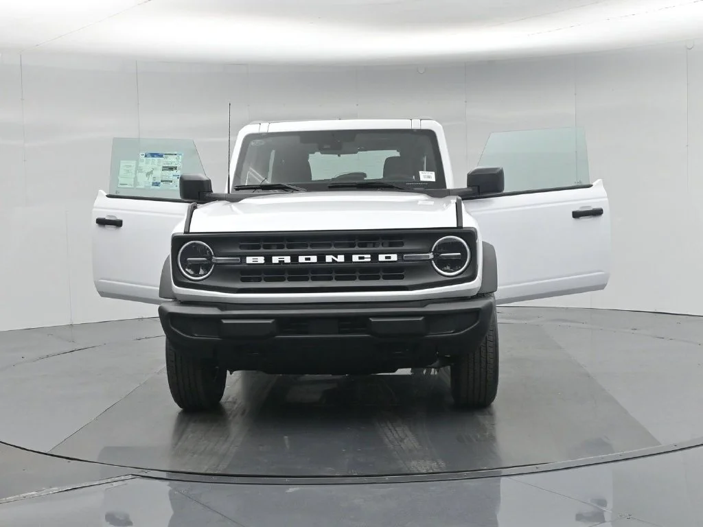 New 2026 Oxford White Ford Base image 27