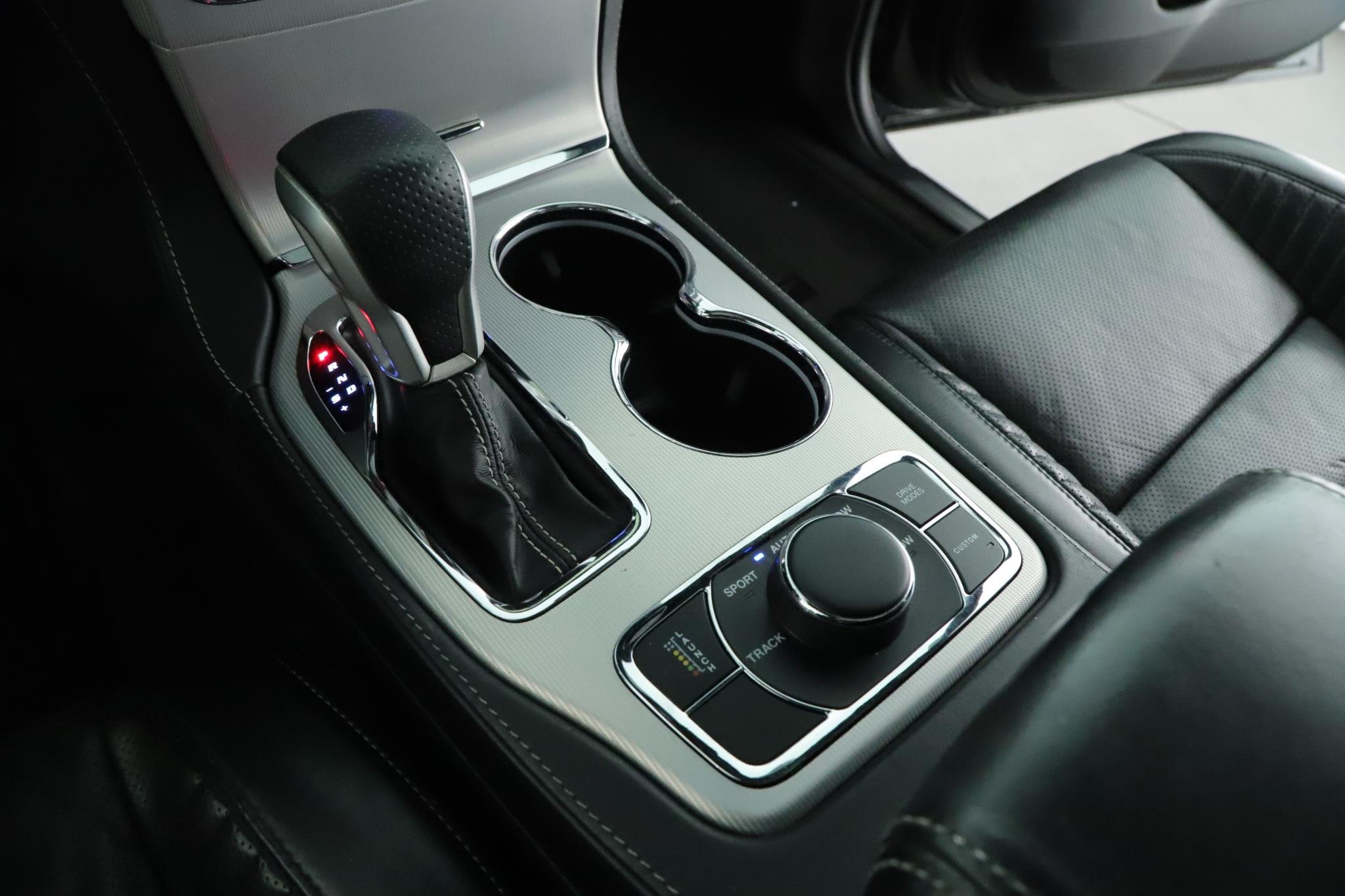 Used 2018 Diamond Black Crystal Pearlcoat Jeep SRT 4x4 image 17
