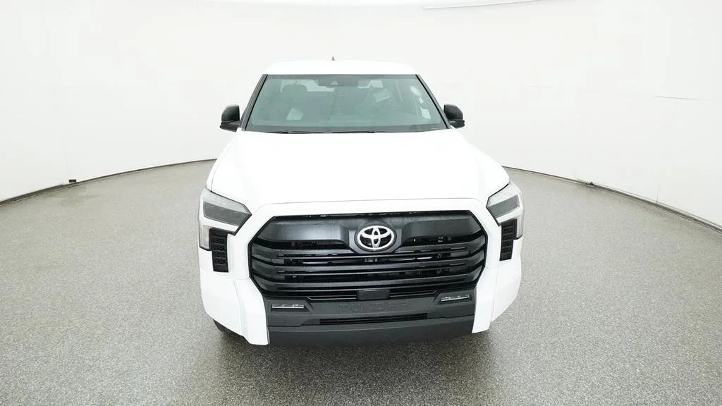2025 Toyota Tundra SR5 - Photo 10