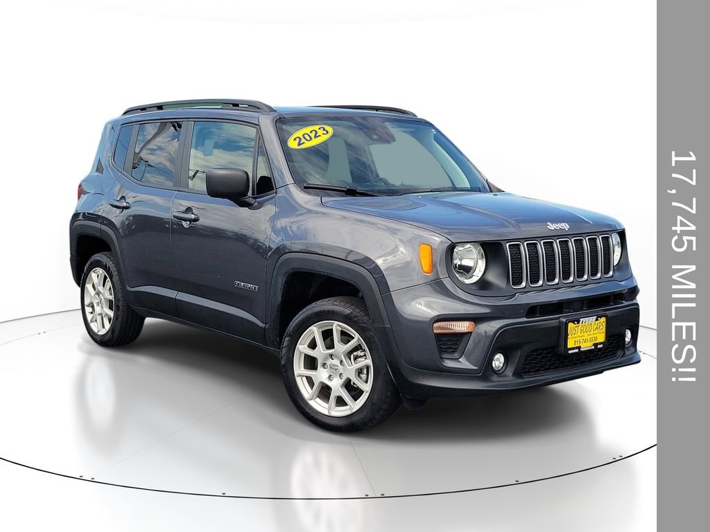 Used 2023 Gray Jeep Latitude image 1