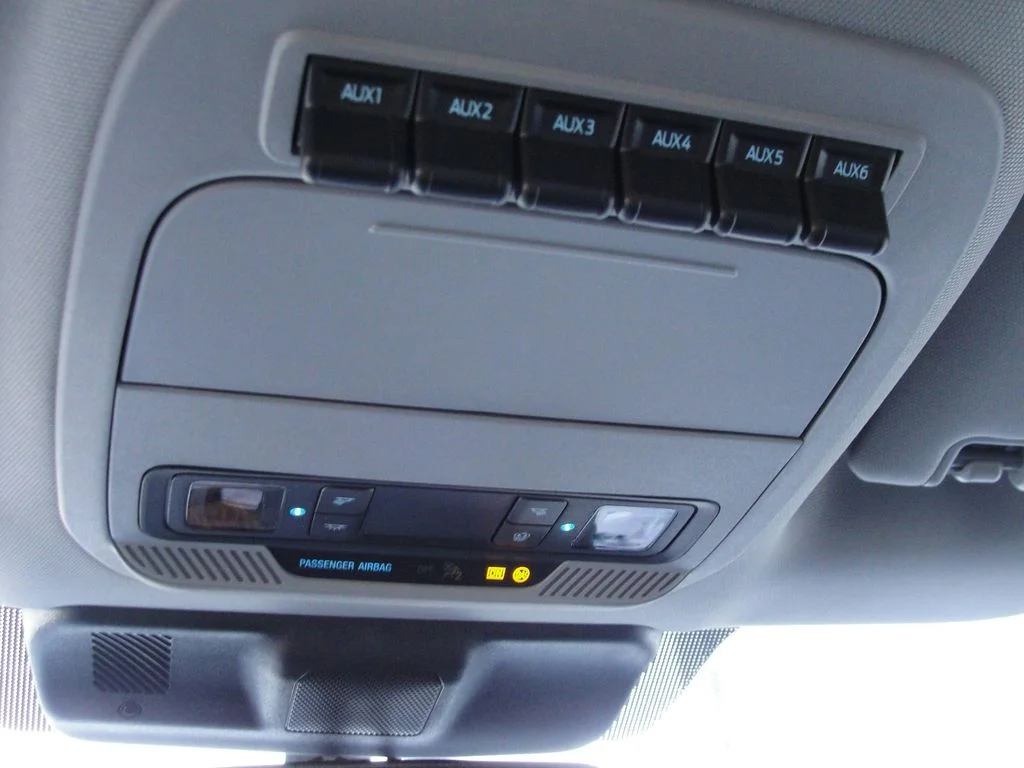 New 2026 Oxford White Ford F-350® XLT image 12