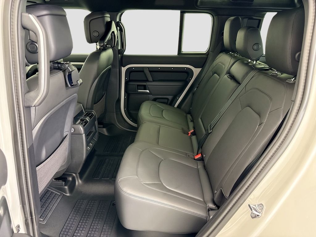 New 2026 Borasco Grey LAND ROVER X-Dynamic SE image 19