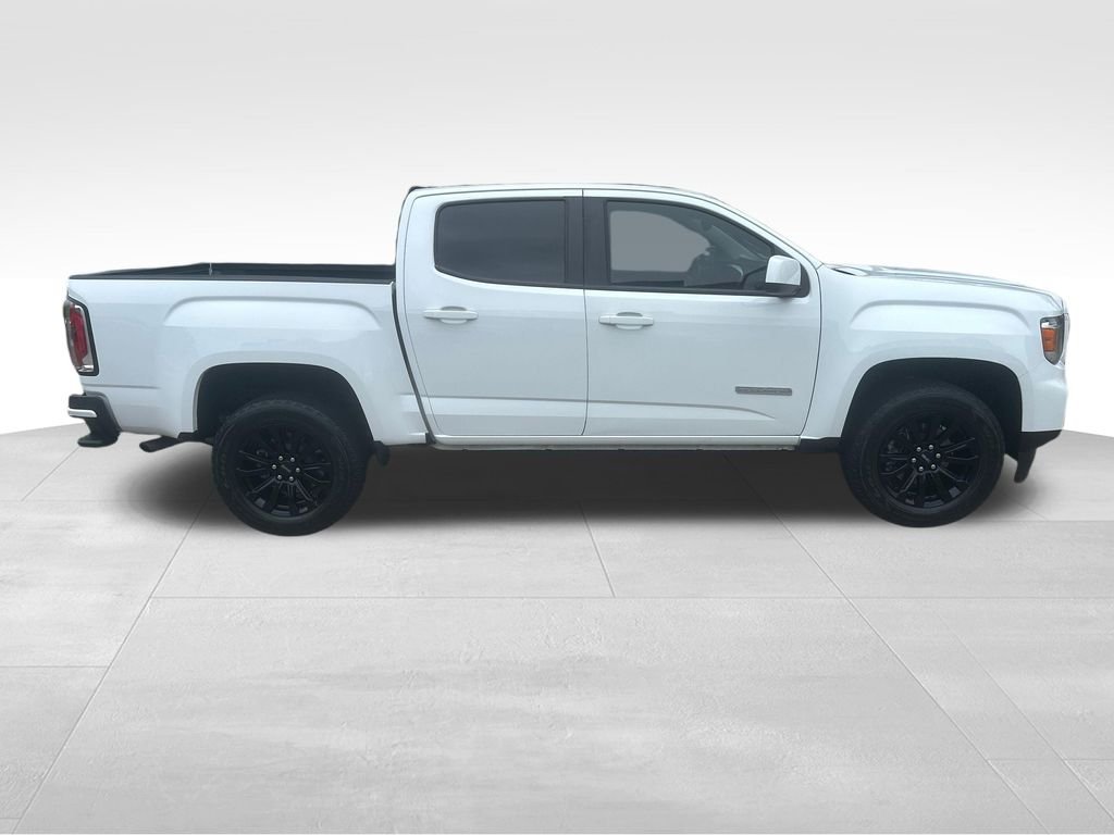 Used 2022 White GMC Elevation image 31