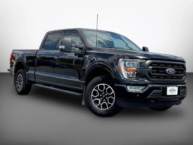 Used 2022 Agate Black Metallic Ford XLT image 41