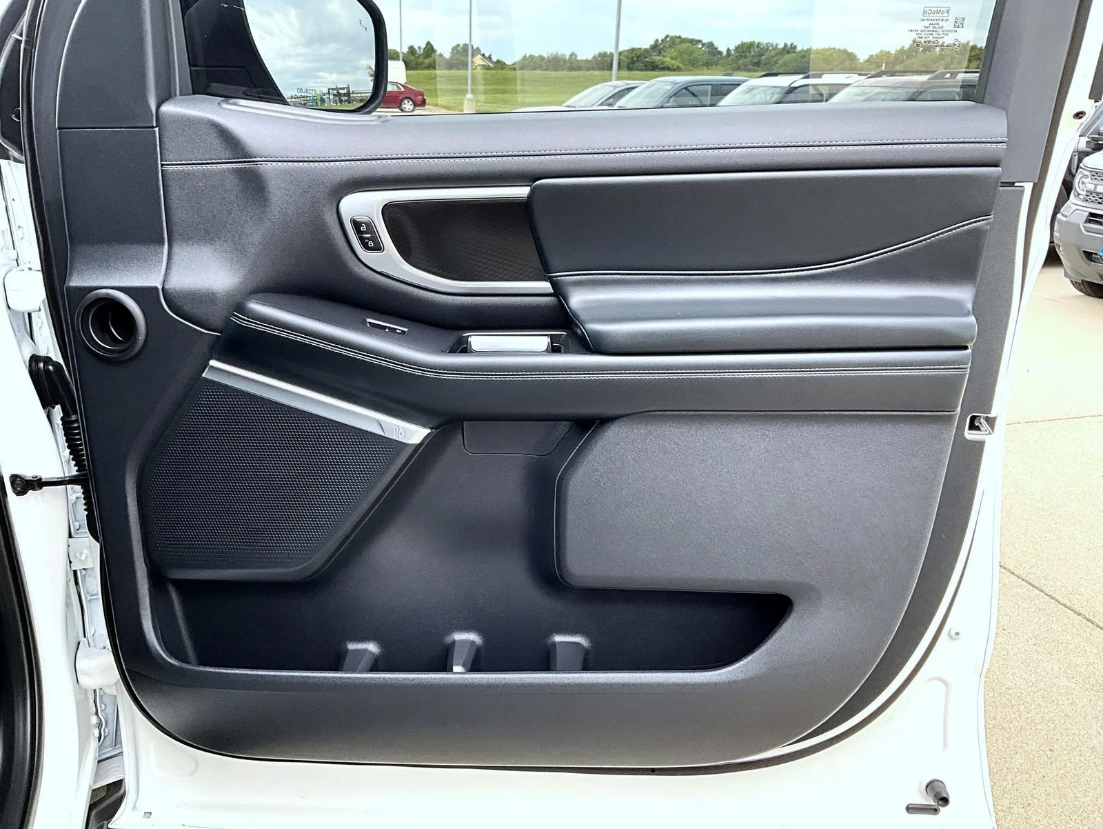 Used 2026 White Ford Platinum image 17