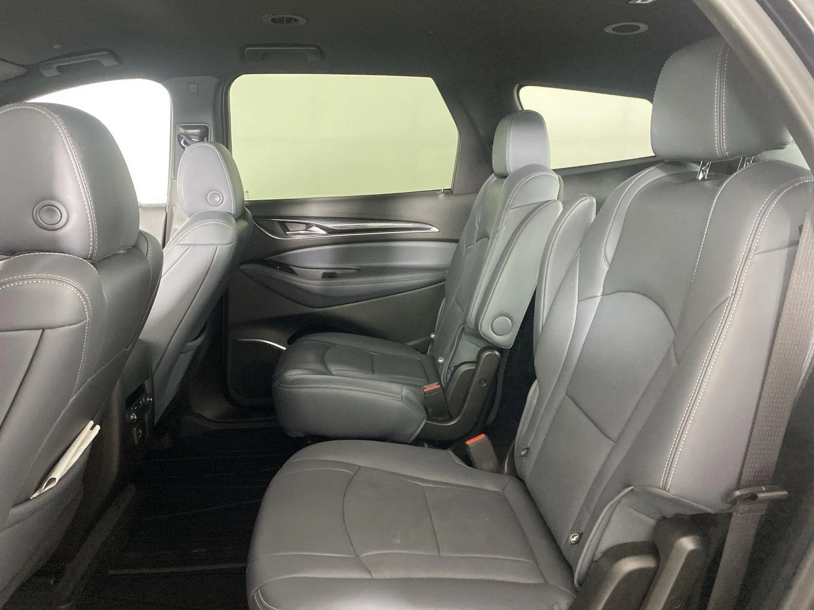 Used 2024 Ebony Twilight Metallic Buick Essence image 23