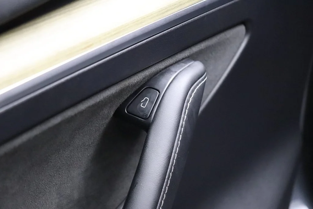 Used 2023 Solid Black Tesla Long Range image 26