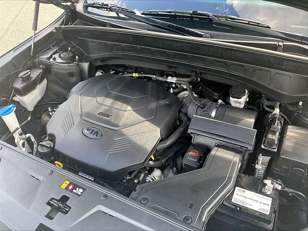 Used 2020 Black Kia S image 36