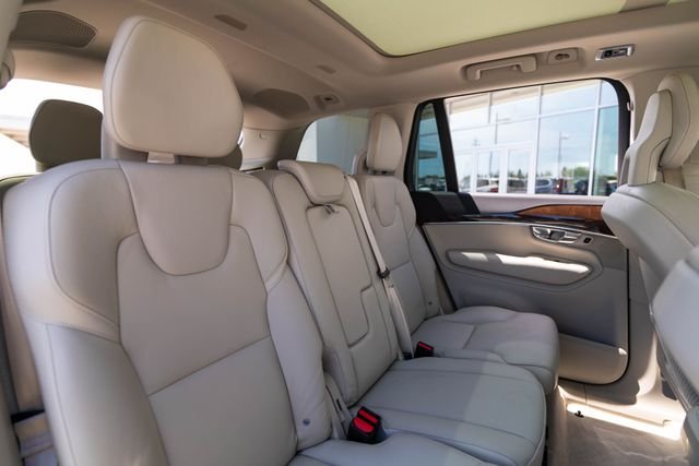 Used 2016 Sand Metallic Volvo T6 Momentum image 34