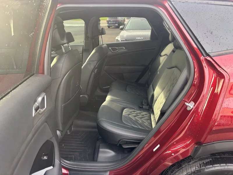 Used 2023 Red Kia X-Line image 10